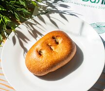 Пирожок печеный с картофелем и опятами
