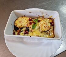 Баклажаны, запечённые в сливочно-мятном соусе 