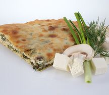 Осетинский пирог с сыром, зеленью и грибами