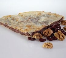 Осетинский пирог с фасолью и грецким орехом
