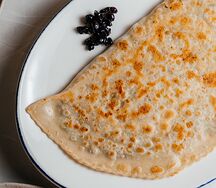 Кутабы с говядиной и барбарисом