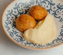 Щучьи котлеты с соусом