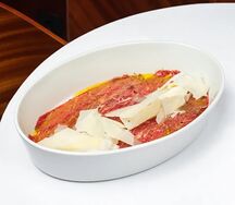 Карпаччо из говядины с пармезаном 