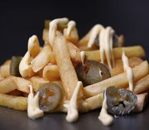 Фри и халапеньо 