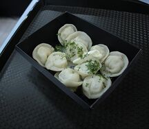 Пельмени со щукой и зеленью