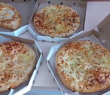 Хачапури сыром и зеленью