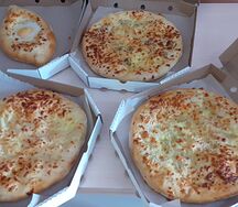 Хачапури сыром и зеленью