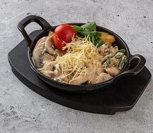 Курочка с картофелем в сливках