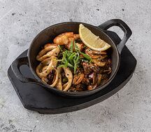 Морской коктейль в соусе терияки