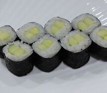 Хосомаки с огурцом