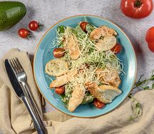 Цезарь с курицей