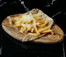 Картошка фри с пармезаном