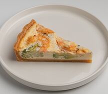 Киш с креветками и брокколи