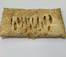 Слойка с ветчиной и сыром