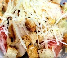 Цезарь с курицей