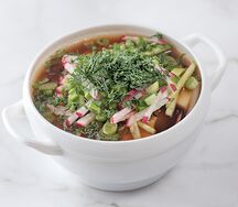 Окрошка с куриной грудкой на квасе