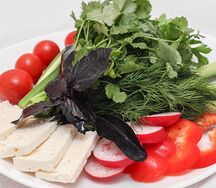 Овощи с сыром нарезка 