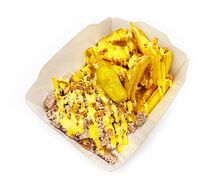 Диппер фри с мясным фаршем и сыром Чеддер