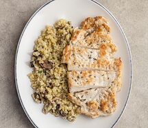 Запеченная индейка с булгуром и грибами