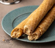 Трубочки с арахисом