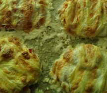Отбивная свиная с помидорами и сыром