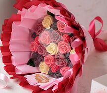 1 Букет из шоколада с мармеладом розовый пышный