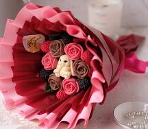 6 Букет из шоколада с мармеладом и кроликом