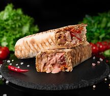 Шаверма с курицей большая