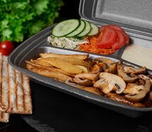 Шаверма Веган в тарелке