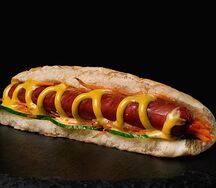 Хот-дог с охотничьей колбаской