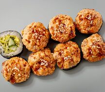 Запеченный ролл с цыпленком и беконом