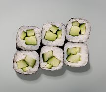 Маки с огурцом