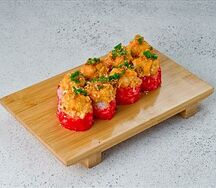 Запеченный ролл с лососем и крабом