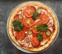 Пицца Мясная на тонком тесте 28 см