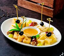 Сырная тарелка