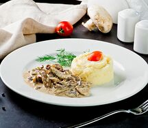 Телятина по-строгановски