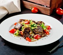 Салат Тёплый с телятиной