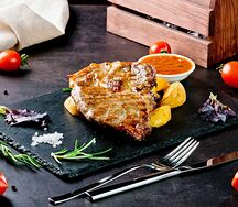 Стейк из cвинoй шейки