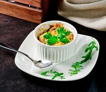 Жюльен с курицей и грибами