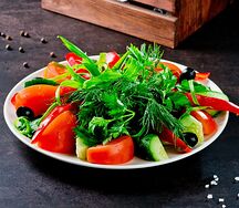 Ассорти из свежих овощей