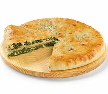 Пирог с курицей, шпинатом и сыром