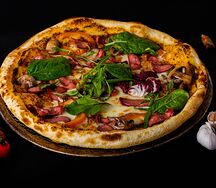 Пицца с охотничьей колбаской