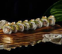 Креветка с авокадо