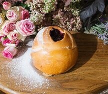 Розан с творогом и вишней