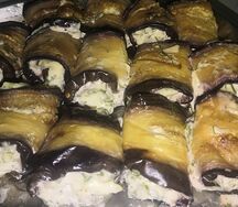 Рулетики из баклажанов