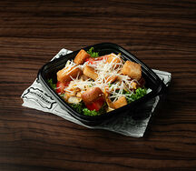 Салат Цезарь с курицей