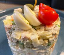 Традиционный Оливье с индейкой