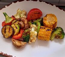 Овощи печеные с чесноком