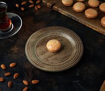 Аджибадам с миндалем