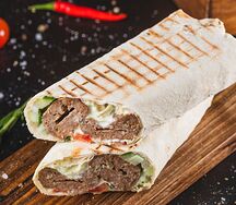 Люля-кебаб из куриной грудки в лаваше